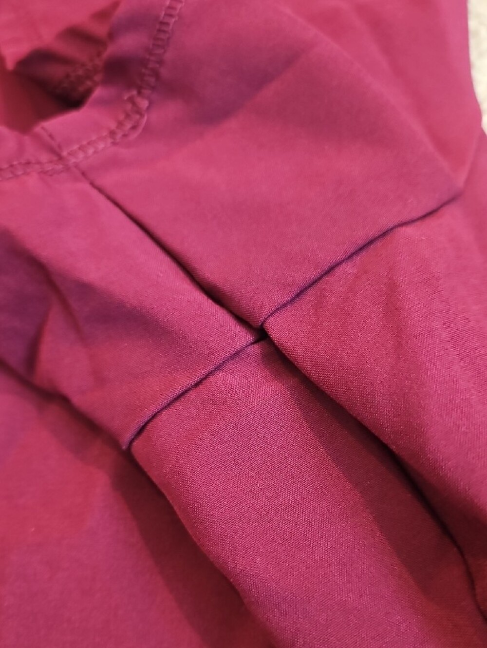 Women's Scrub Set Jogger Pants - Burgundy/Fuschia - Picture 5 of 13
